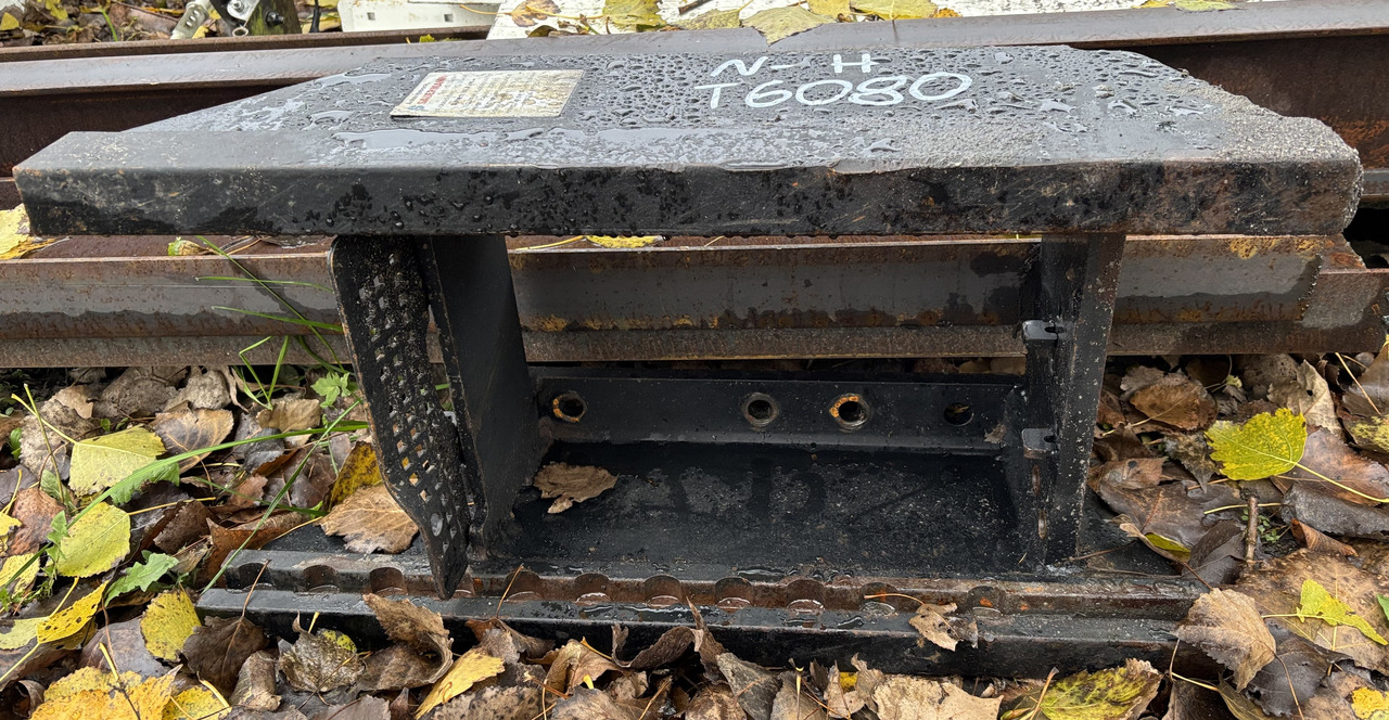 New Holland T6080 Rama Zaczepu Szyna Sauermann HS 78-NH HS 780-NH - Virsbūve un ārpuse - Lauksaimniecības tehnika: foto 1 New Holland T6080 Rama Zaczepu Szyna Sauermann HS 78-NH HS 780-NH - Virsbūve un ārpuse - Lauksaimniecības tehnika: foto 1