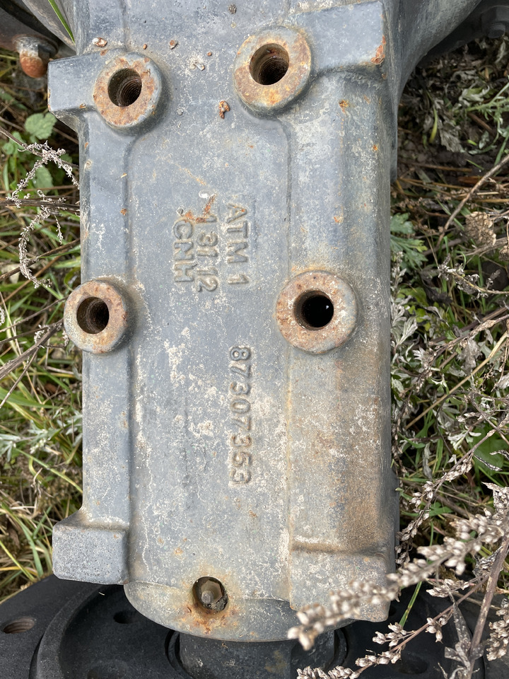 New Holland T7.235 - obudowa osi 87307353 - Asis un rezerves daļas - Traktors: foto 2 New Holland T7.235 - obudowa osi 87307353 - Asis un rezerves daļas - Traktors: foto 2