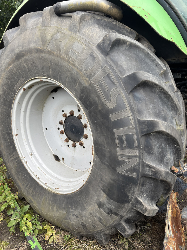 Opona Vredestein Traxion XXL 650/85R38 - Ritenis: foto 1 Opona Vredestein Traxion XXL 650/85R38 - Ritenis: foto 1