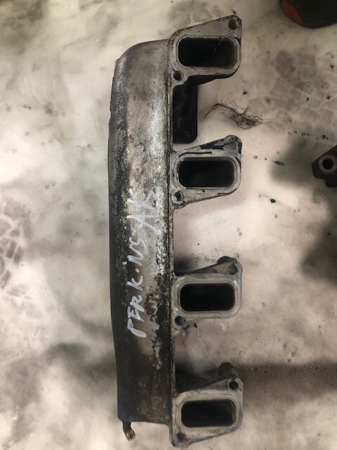 Perkins 3777RO1B/3 Kolektor Ssący Claas Targo - Ieplūdes kolektors - Lauksaimniecības tehnika: foto 2 Perkins 3777RO1B/3 Kolektor Ssący Claas Targo - Ieplūdes kolektors - Lauksaimniecības tehnika: foto 2