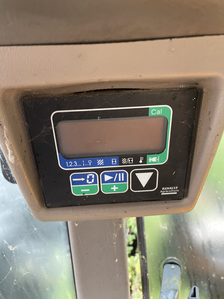 Renault Ares - wyświetlacz monitor - Mērinstrumentu panelis - Lauksaimniecības tehnika: foto 1 Renault Ares - wyświetlacz monitor - Mērinstrumentu panelis - Lauksaimniecības tehnika: foto 1
