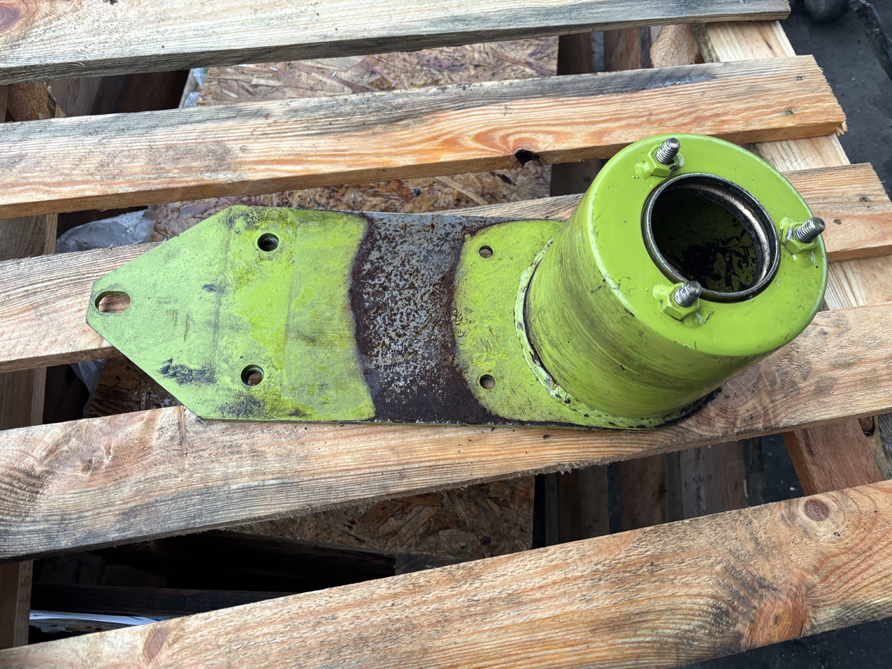 Claas Conspeed 8 75 FC Blacha Łożyska Mocowanie Ślimaka 0009059062 00 0905 906 2 - Rezerves daļa - Lauksaimniecības tehnika: foto 1 Claas Conspeed 8 75 FC Blacha Łożyska Mocowanie Ślimaka 0009059062 00 0905 906 2 - Rezerves daļa - Lauksaimniecības tehnika: foto 1