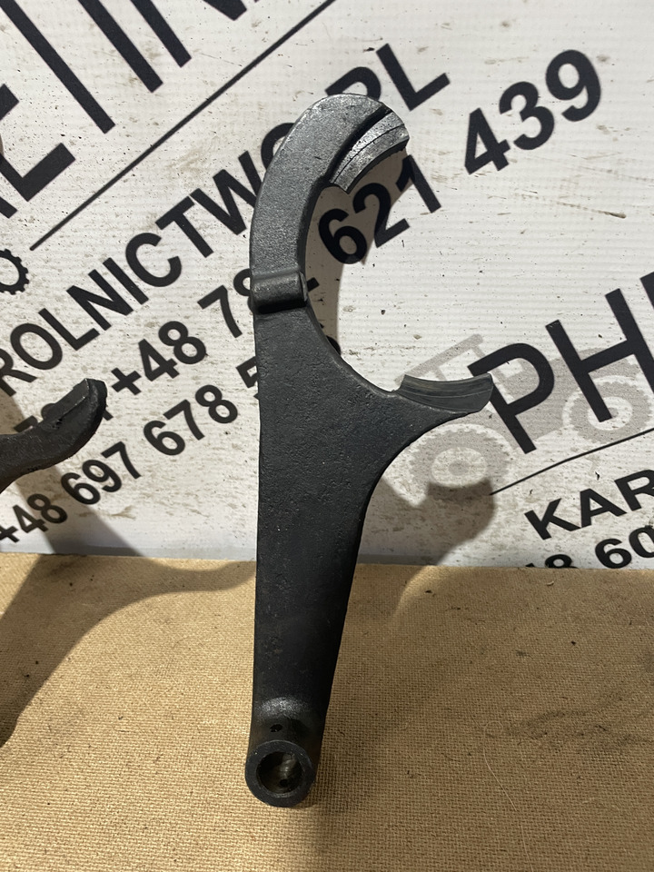 Fiat Agri 70-90, 90, 93, 94 - widełki - Rezerves daļa - Lauksaimniecības tehnika: foto 2 Fiat Agri 70-90, 90, 93, 94 - widełki - Rezerves daļa - Lauksaimniecības tehnika: foto 2