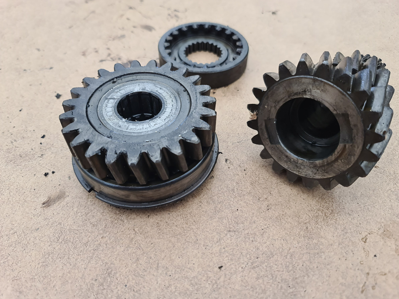 SAME Explorer II 2 CZĘŚCI Tryby Docisk Łożysko - Sajūgs un rezerves daļas - Lauksaimniecības tehnika: foto 2 SAME Explorer II 2 CZĘŚCI Tryby Docisk Łożysko - Sajūgs un rezerves daļas - Lauksaimniecības tehnika: foto 2