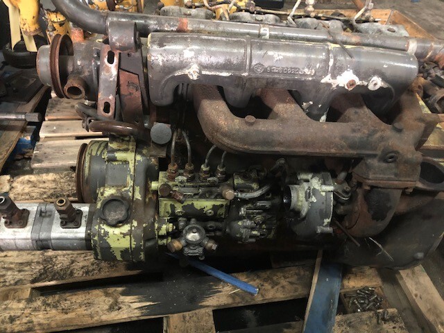 Silnik MWM 226-4 Fendt Renault pompa paliwa słupek czesci głowica - Dzinējs un rezerves daļas - Lauksaimniecības tehnika: foto 2 Silnik MWM 226-4 Fendt Renault pompa paliwa słupek czesci głowica - Dzinējs un rezerves daļas - Lauksaimniecības tehnika: foto 2