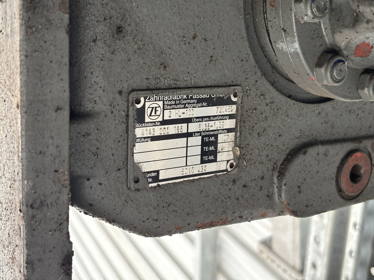 Skrzynia ZF 2HL-100 2HL100 Liebherr - Pārnesumkārba - Celtniecības tehnika: foto 2 Skrzynia ZF 2HL-100 2HL100 Liebherr - Pārnesumkārba - Celtniecības tehnika: foto 2