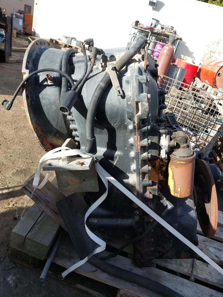 Skrzynia biegów ZF 4WG 4WG-210 Hitachi Case Komatsu - Pārnesumkārba - Lauksaimniecības tehnika: foto 1 Skrzynia biegów ZF 4WG 4WG-210 Hitachi Case Komatsu - Pārnesumkārba - Lauksaimniecības tehnika: foto 1