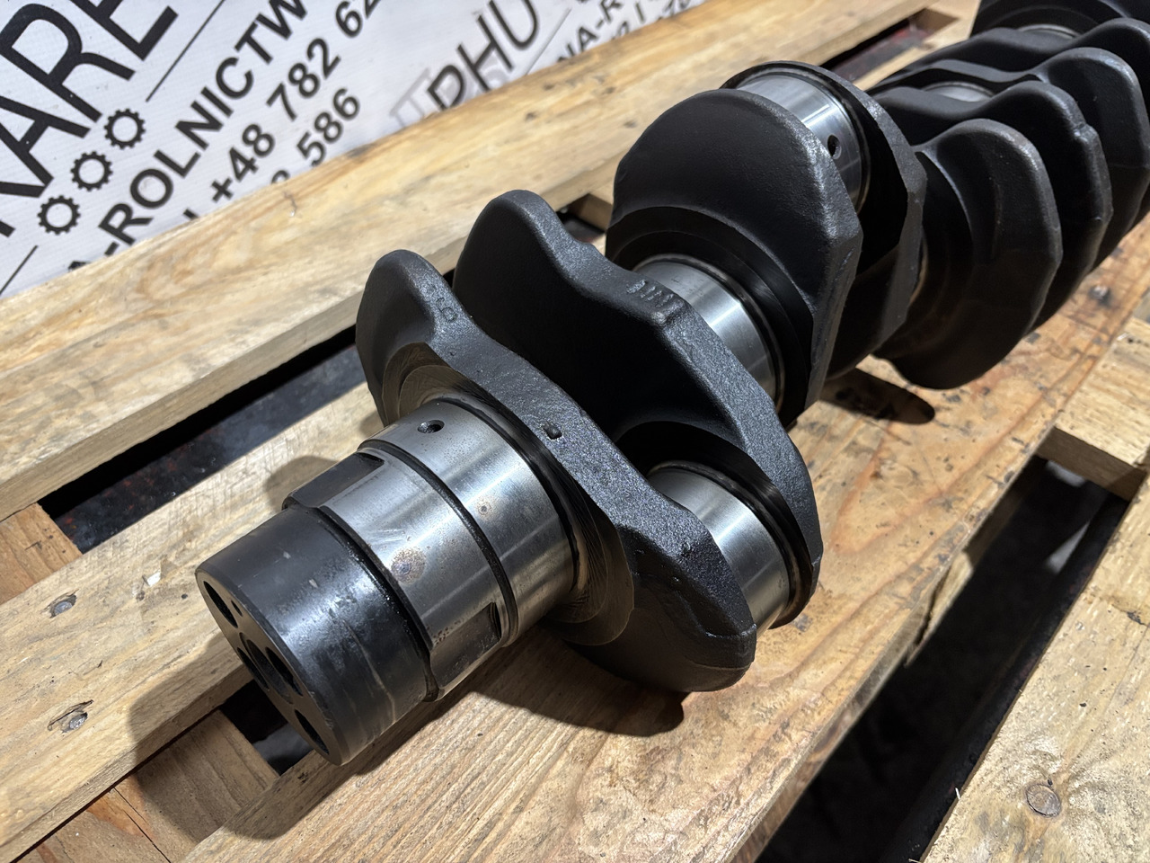 VOLVO Deutz Fahr D6E LAE3 04283933 C38 Wał Korbowy - Kloķvārpsta - Lauksaimniecības tehnika: foto 2 VOLVO Deutz Fahr D6E LAE3 04283933 C38 Wał Korbowy - Kloķvārpsta - Lauksaimniecības tehnika: foto 2