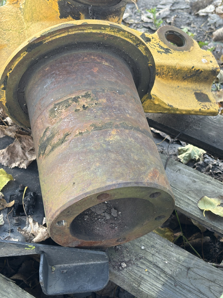 VOLVO L30 Przegub Łącznika Ramy Support Łącznik - Rāmis/ Šasija - Iekraušanas tehnika: foto 4 VOLVO L30 Przegub Łącznika Ramy Support Łącznik - Rāmis/ Šasija - Iekraušanas tehnika: foto 4