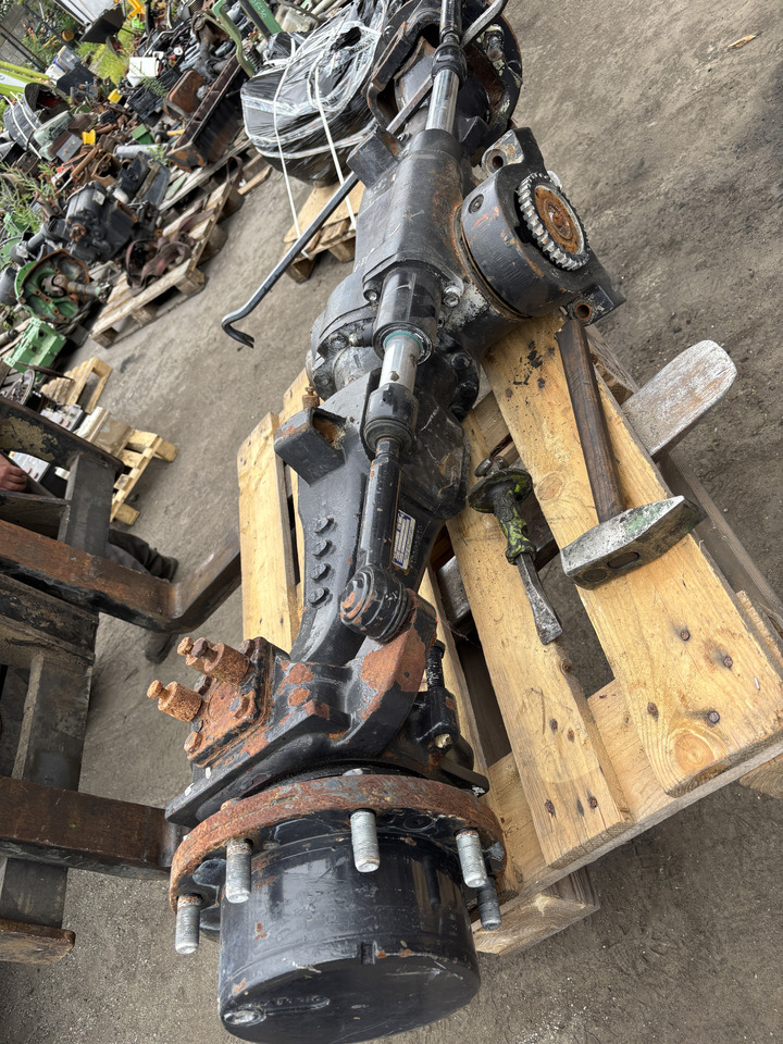 Valtra N92 - most przedni - zwolnica zwrotnica siłownik dyferencjał atak - Grozāmass - Lauksaimniecības tehnika: foto 5 Valtra N92 - most przedni - zwolnica zwrotnica siłownik dyferencjał atak - Grozāmass - Lauksaimniecības tehnika: foto 5