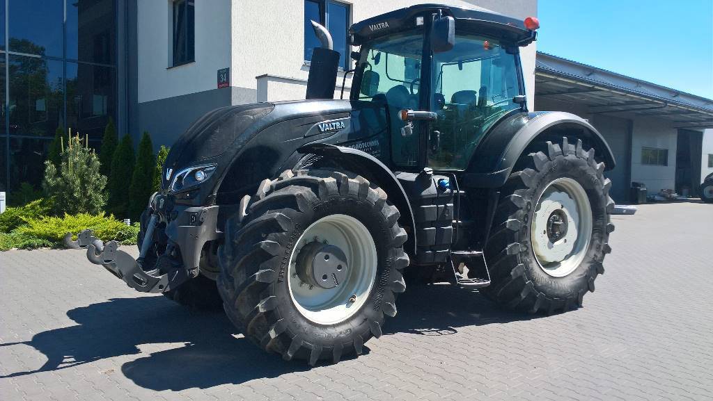 Valtra s374 - Zwrotnica - Grozāmass - Lauksaimniecības tehnika: foto 1 Valtra s374 - Zwrotnica - Grozāmass - Lauksaimniecības tehnika: foto 1