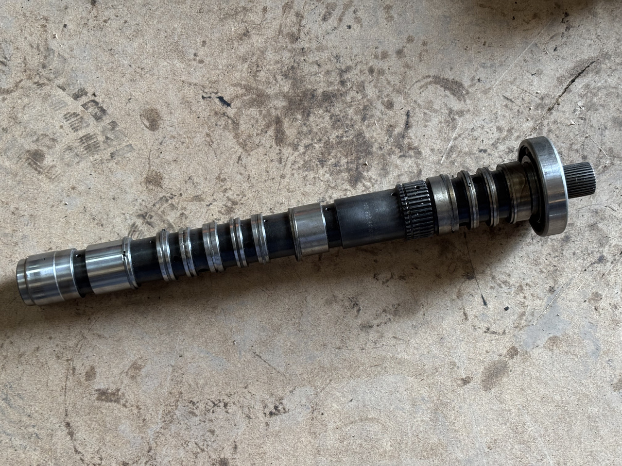 Wał odbioru Mocy ZF 2099359004 2099359008 - Transmisija - Lauksaimniecības tehnika: foto 1 Wał odbioru Mocy ZF 2099359004 2099359008 - Transmisija - Lauksaimniecības tehnika: foto 1