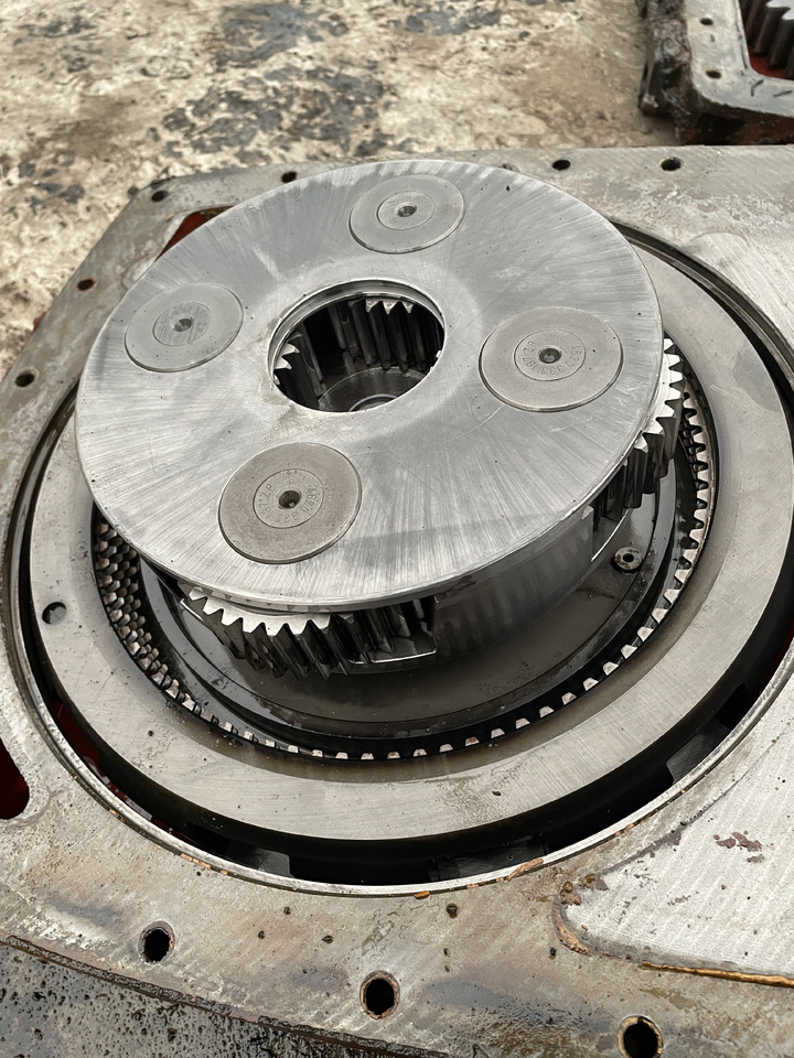 ZF 4PW45H1 Zettelmayer Volvo - skrzynia biegów - przekładnia planetarna - Pārnesumkārba - Lauksaimniecības tehnika: foto 1 ZF 4PW45H1 Zettelmayer Volvo - skrzynia biegów - przekładnia planetarna - Pārnesumkārba - Lauksaimniecības tehnika: foto 1