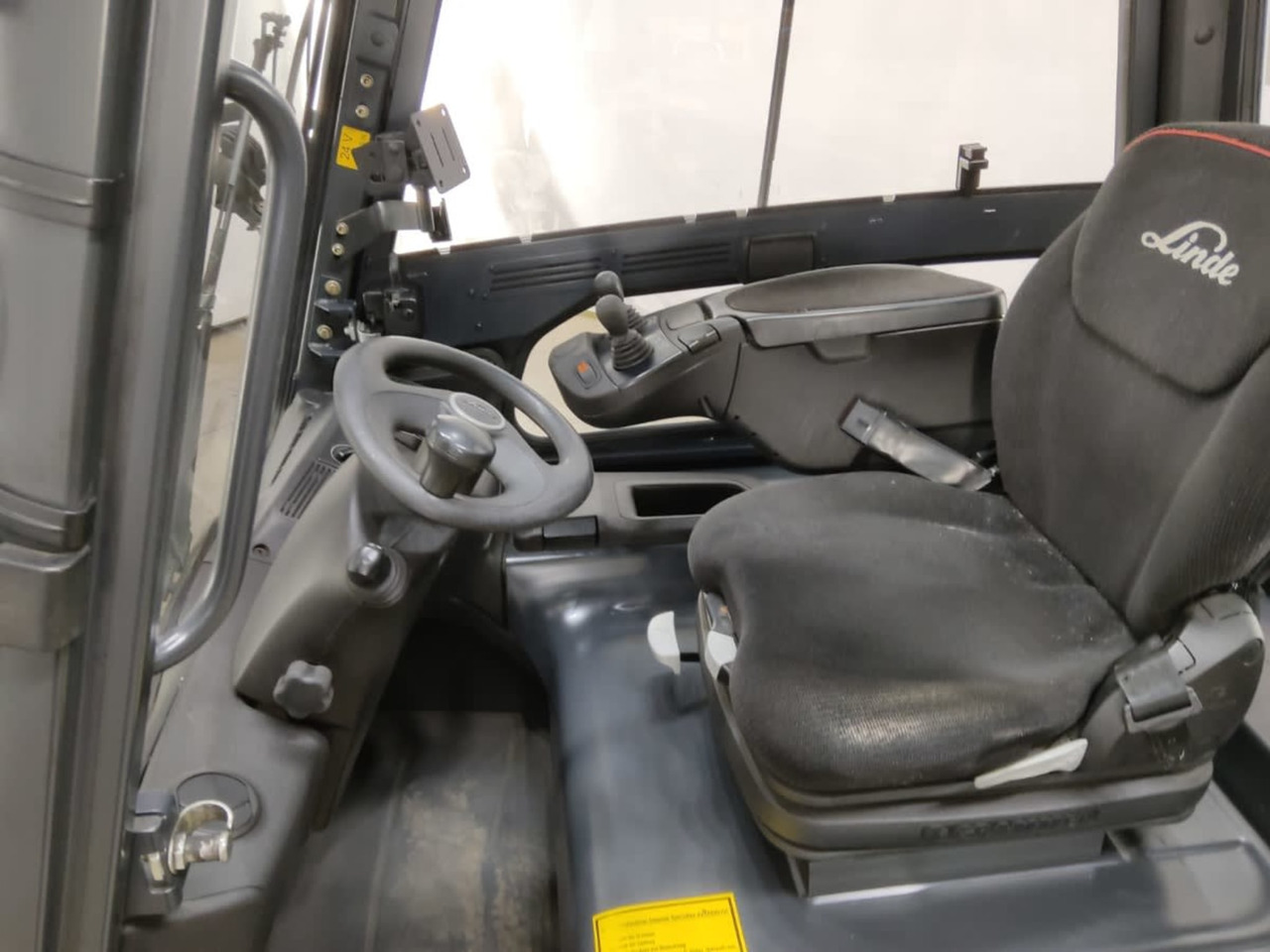 Linde E25HL-01/600 - Elektroiekrāvējs: foto 4 Linde E25HL-01/600 - Elektroiekrāvējs: foto 4