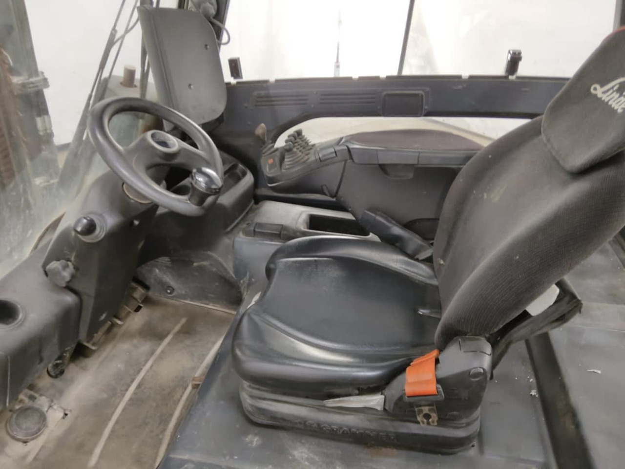 Linde E25L-01 - Elektroiekrāvējs: foto 4 Linde E25L-01 - Elektroiekrāvējs: foto 4