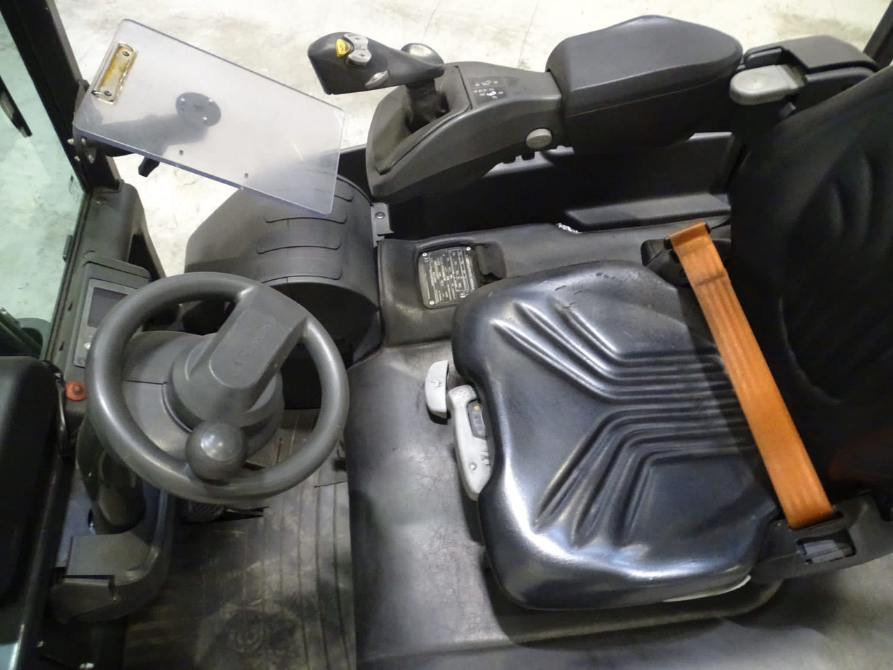 Mitsubishi AG2N1L20Q - Elektroiekrāvējs: foto 4 Mitsubishi AG2N1L20Q - Elektroiekrāvējs: foto 4