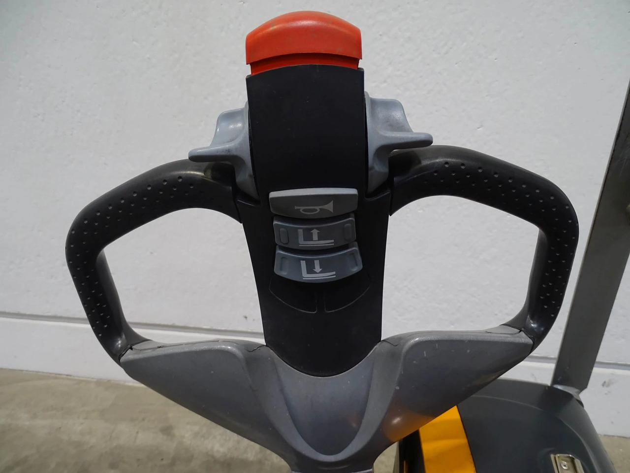 STILL EXU16 - Rokas palešu ratiņi: foto 3 STILL EXU16 - Rokas palešu ratiņi: foto 3