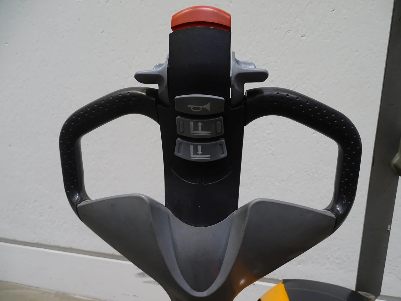 STILL EXU16 - Rokas palešu ratiņi: foto 3 STILL EXU16 - Rokas palešu ratiņi: foto 3