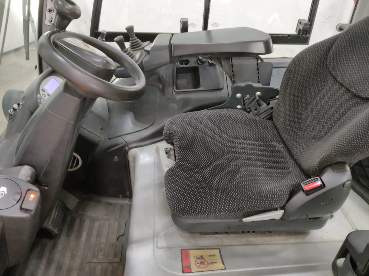 STILL RX60-35/600 - Elektroiekrāvējs: foto 3 STILL RX60-35/600 - Elektroiekrāvējs: foto 3