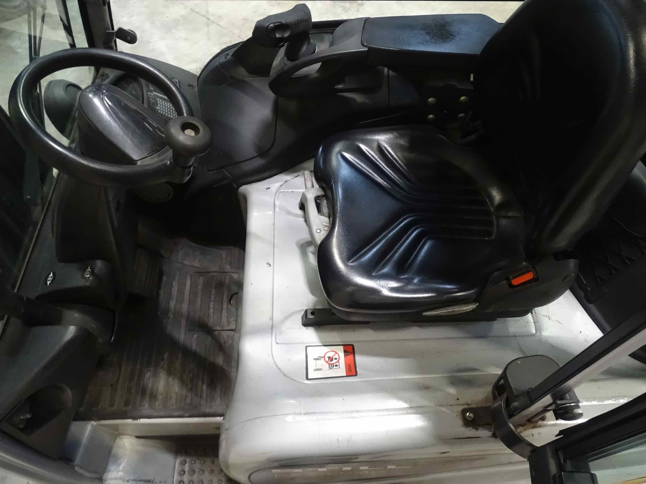 STILL RX60-35 - Elektroiekrāvējs: foto 3 STILL RX60-35 - Elektroiekrāvējs: foto 3