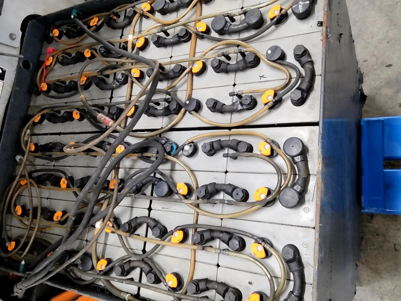 STILL RX60-35 - Elektroiekrāvējs: foto 4 STILL RX60-35 - Elektroiekrāvējs: foto 4