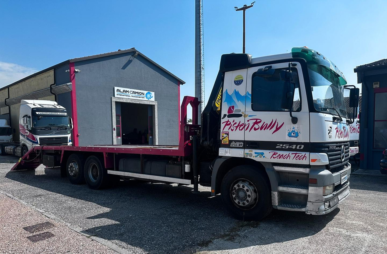 Pianale Mercedes 2540 con gru - Bortu kravas automašīna/ Platforma, Kravas auto ar manipulatoru: foto 5 Pianale Mercedes 2540 con gru - Bortu kravas automašīna/ Platforma, Kravas auto ar manipulatoru: foto 5