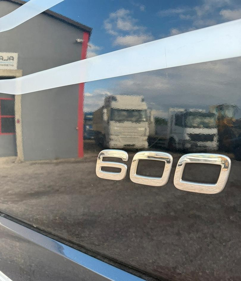 Volvo FH6-600. Euro 5 - Bortu kravas automašīna/ Platforma: foto 3 Volvo FH6-600. Euro 5 - Bortu kravas automašīna/ Platforma: foto 3
