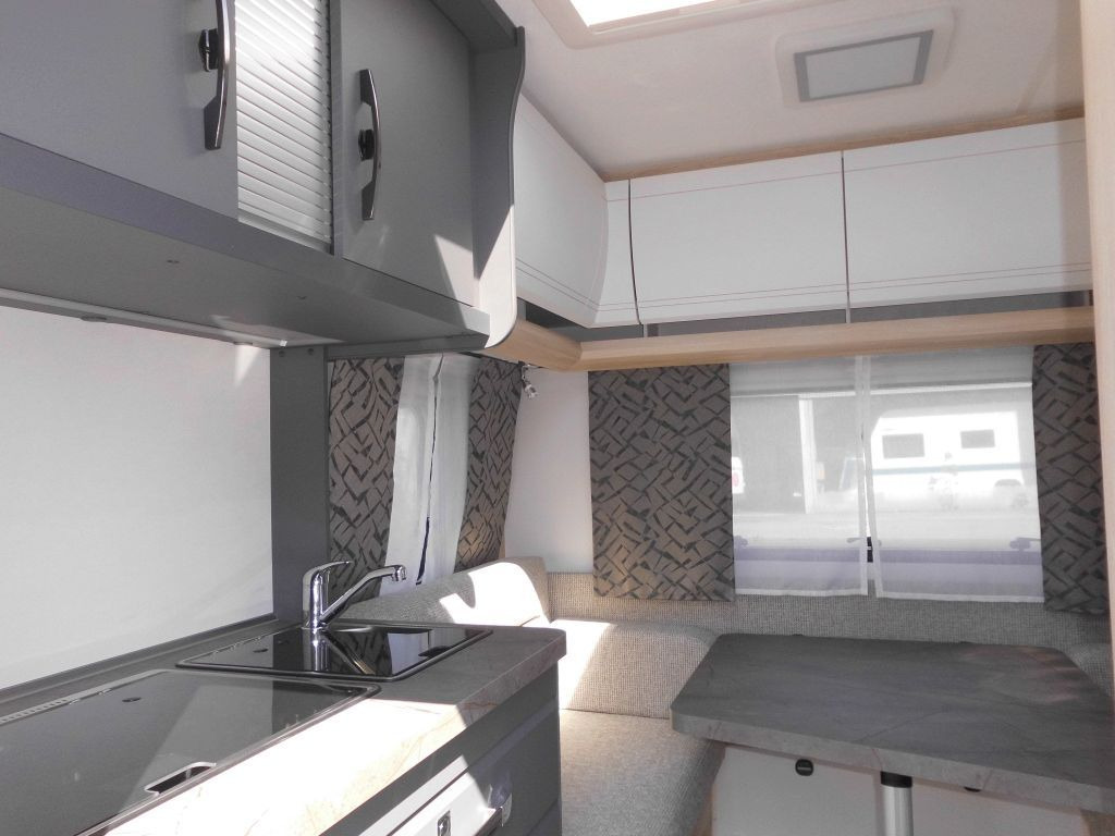 Hobby De Luxe 400 SFe 2025 1500kg. Hobby De Luxe 400 SFe 2025 1500kg. - Dzīvojamais treileris: foto 1 Hobby De Luxe 400 SFe 2025 1500kg. Hobby De Luxe 400 SFe 2025 1500kg. - Dzīvojamais treileris: foto 1