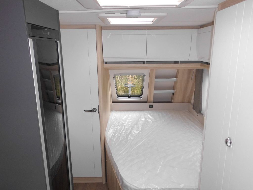 Dzīvojamais treileris Hobby De Luxe 460 UFe 2026 1500kg. Ambiente: foto 12