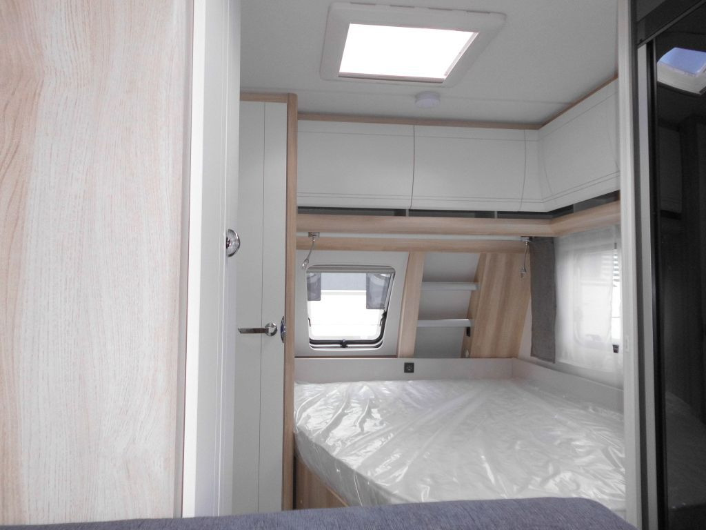 Dzīvojamais treileris Hobby De Luxe 540 KMFe 2026 GARAGE AUTARK 1800kg.: foto 10