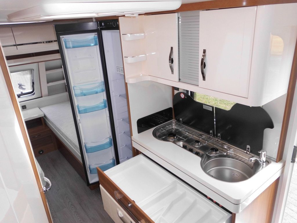 Hobby Excellent 495 UL 1HAND MOVER KAMPA 1750kg.+++ līzingu Hobby Excellent 495 UL 1HAND MOVER KAMPA 1750kg.+++: foto 11