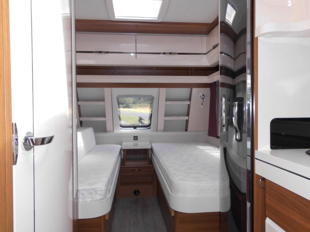 Hobby Excellent 495 UL 1HAND MOVER KAMPA 1750kg.+++ līzingu Hobby Excellent 495 UL 1HAND MOVER KAMPA 1750kg.+++: foto 13