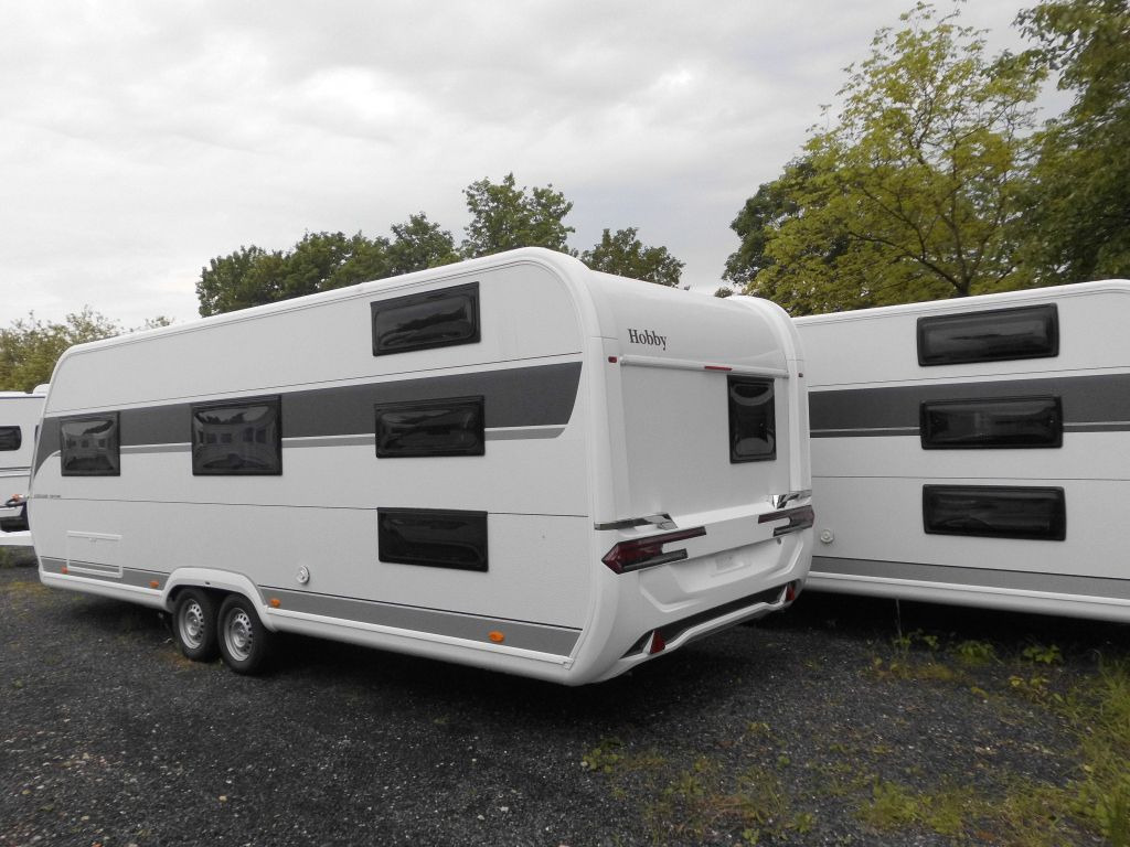 Hobby Excellent Edition 650 KMFe 3er Etagenbett VIELE - Dzīvojamais treileris: foto 1 Hobby Excellent Edition 650 KMFe 3er Etagenbett VIELE - Dzīvojamais treileris: foto 1