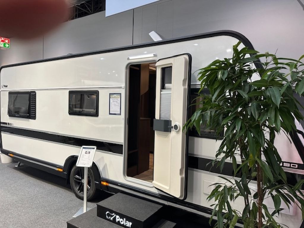 Polar Blackline 590 S WINTERCAMPING & LUXUS PUR - Dzīvojamais treileris: foto 3 Polar Blackline 590 S WINTERCAMPING & LUXUS PUR - Dzīvojamais treileris: foto 3