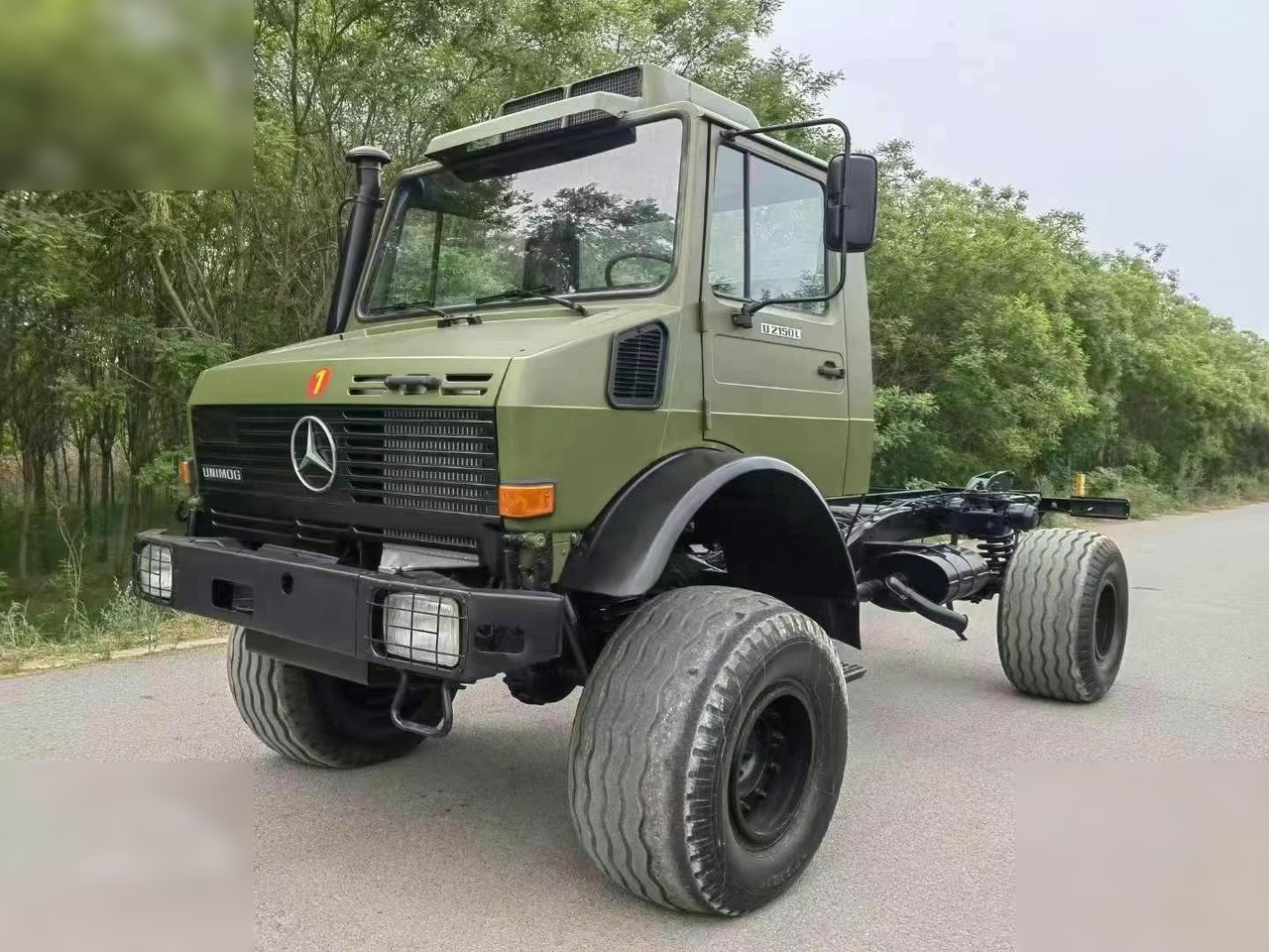 1995 MERCEDES-BENZ UNIMOG 2150 - Šasija kravas automašīna: foto 1 1995 MERCEDES-BENZ UNIMOG 2150 - Šasija kravas automašīna: foto 1