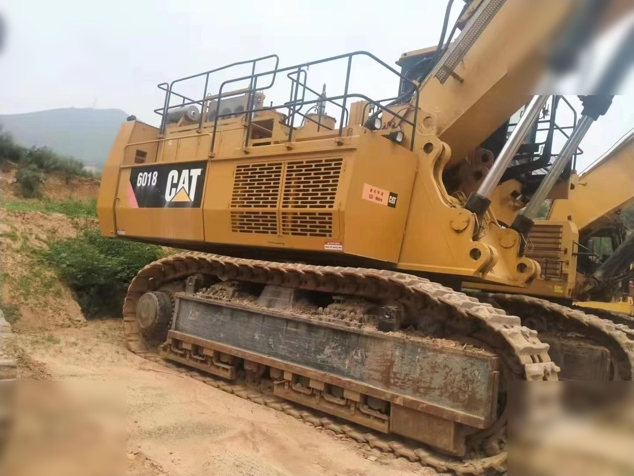 2013 CATERPILLAR 6018 - Kāpurķēžu ekskavators: foto 3 2013 CATERPILLAR 6018 - Kāpurķēžu ekskavators: foto 3