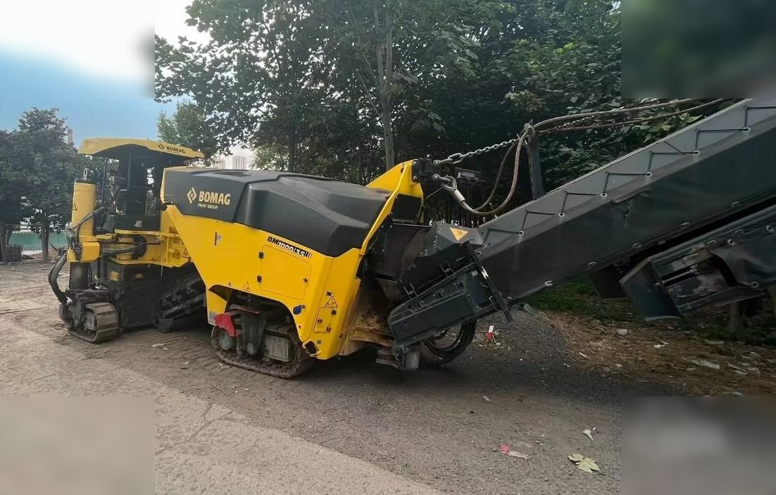 2017 BOMAG BM1000/35 - Asfalta frēze: foto 1 2017 BOMAG BM1000/35 - Asfalta frēze: foto 1