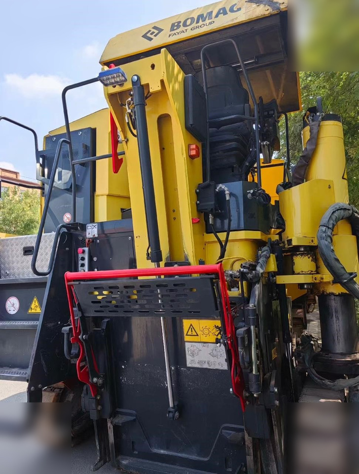 2017 BOMAG BM1000/35 - Asfalta frēze: foto 5 2017 BOMAG BM1000/35 - Asfalta frēze: foto 5