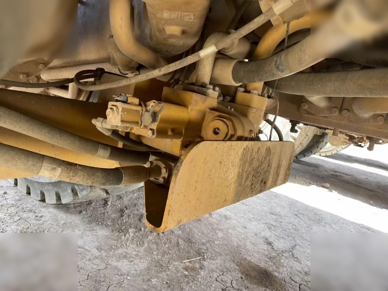 Karjeru pašizgāzējs 2018 CATERPILLAR 777E: foto 10