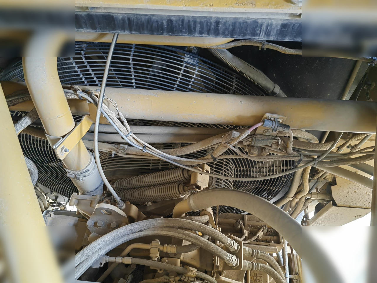 Karjeru pašizgāzējs 2018 CATERPILLAR 777E: foto 9