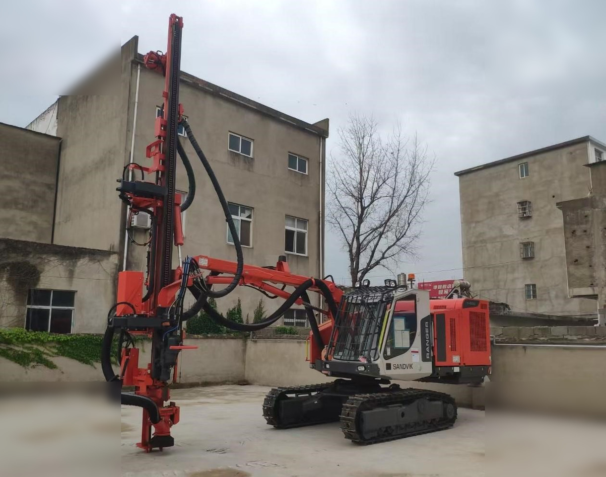 2022 SANDVIK DX800 - Urbšanas mašīna: foto 1 2022 SANDVIK DX800 - Urbšanas mašīna: foto 1