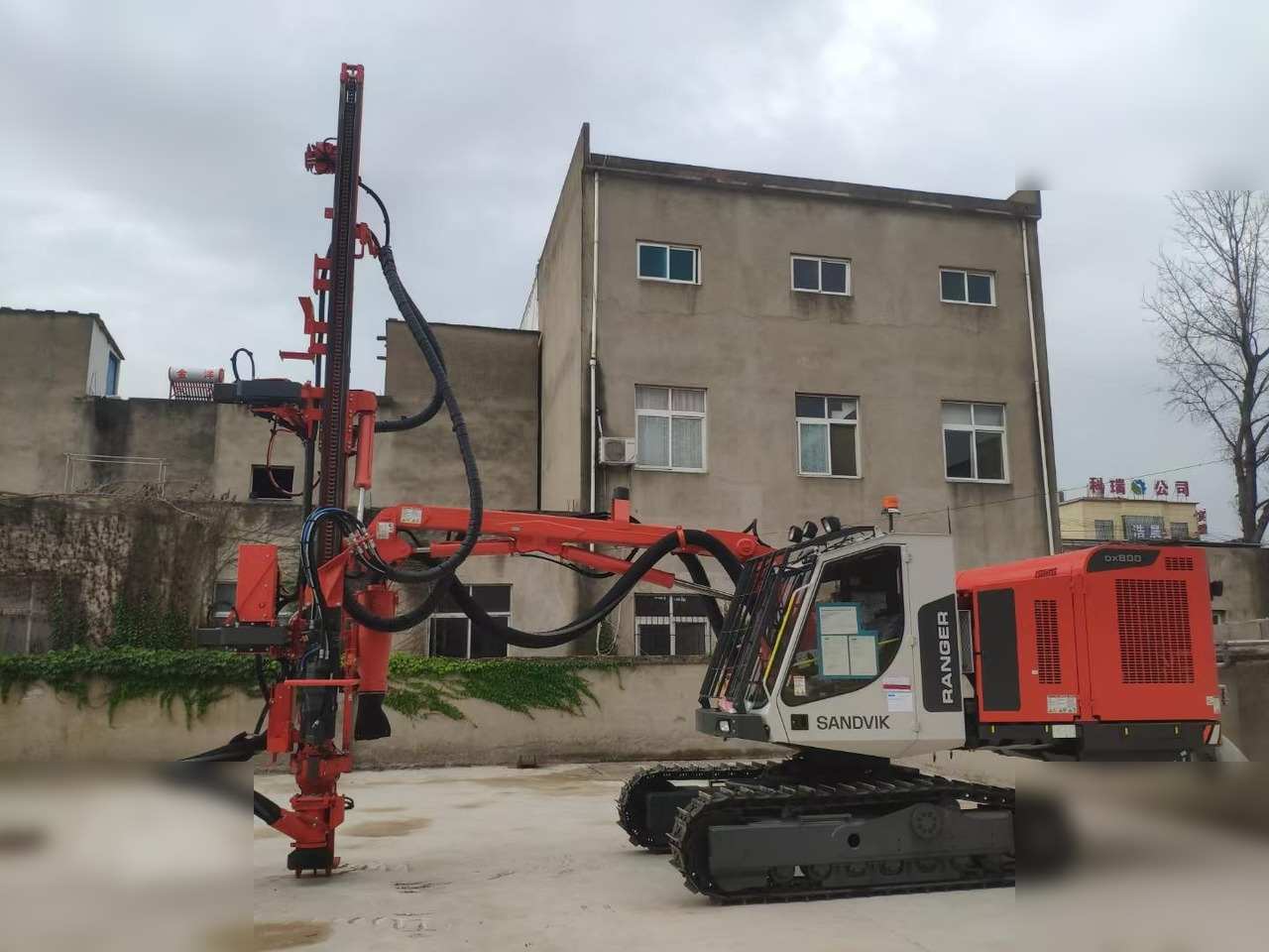 2022 SANDVIK DX800 - Urbšanas mašīna: foto 3 2022 SANDVIK DX800 - Urbšanas mašīna: foto 3