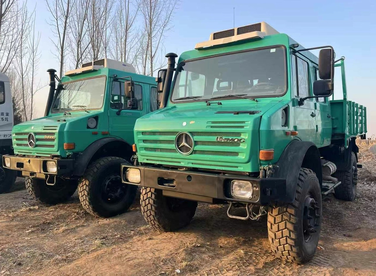 MERCEDES-BENZ UNIMOG U5000 - Kravas automašīna: foto 1 MERCEDES-BENZ UNIMOG U5000 - Kravas automašīna: foto 1