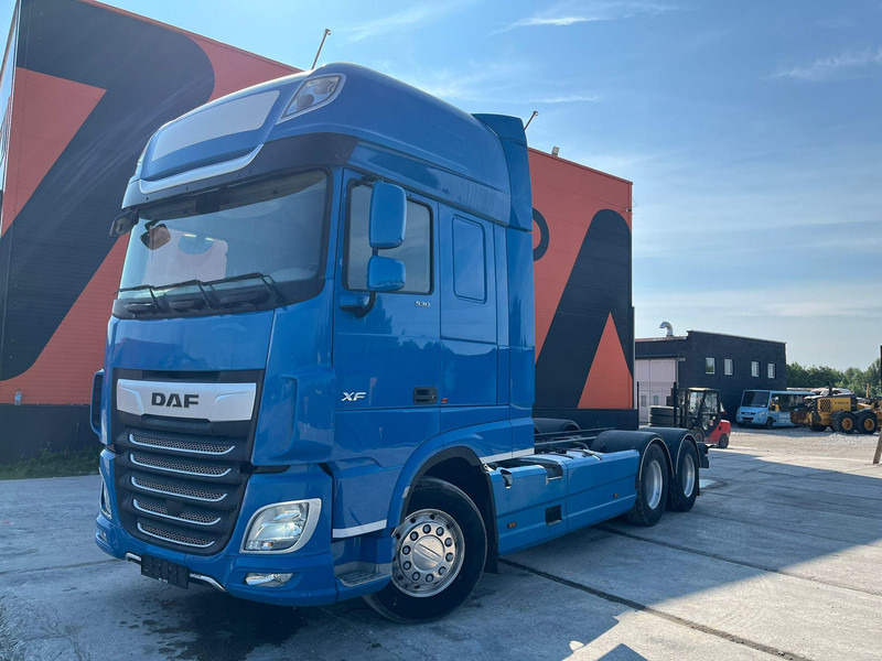 DAF XF 530 6x2 CHASSIS L=6120 mm - Šasija kravas automašīna: foto 2 DAF XF 530 6x2 CHASSIS L=6120 mm - Šasija kravas automašīna: foto 2