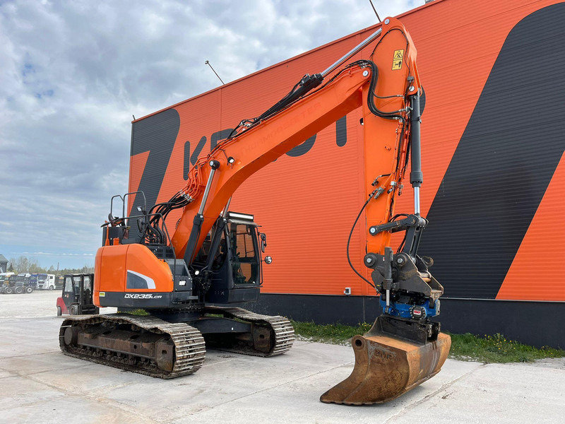 Doosan DX 235 LCR-5 3 D / ROTOTILT / CENTRAL LUBRICATION / AC - Kāpurķēžu ekskavators: foto 4 Doosan DX 235 LCR-5 3 D / ROTOTILT / CENTRAL LUBRICATION / AC - Kāpurķēžu ekskavators: foto 4