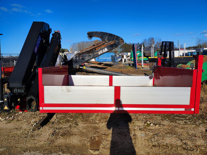 HMF 2120K-RC WITH PLATFORM ALMOST NEW - Celtnis-manipulators - Kravas automašīna: foto 4 HMF 2120K-RC WITH PLATFORM ALMOST NEW - Celtnis-manipulators - Kravas automašīna: foto 4