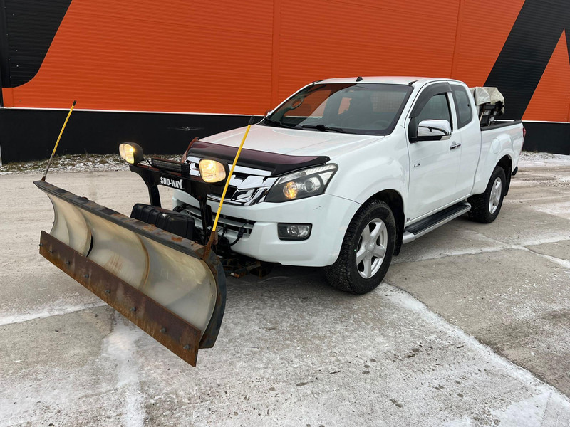 Isuzu D-max 4x4 SNOW PLOW & SPREADER - Pikaps: foto 2 Isuzu D-max 4x4 SNOW PLOW & SPREADER - Pikaps: foto 2
