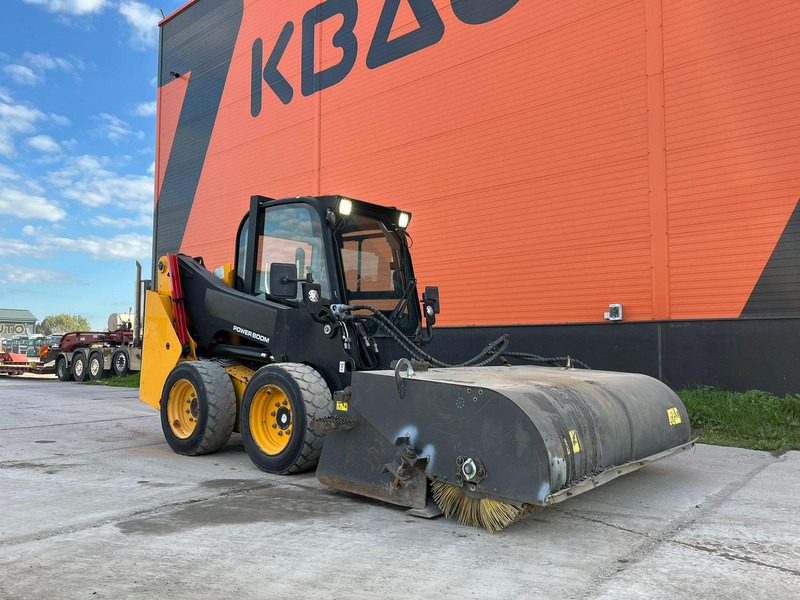 JCB 155 T4 BUCKET & BRUSH - Riteņu iekrāvējs: foto 5 JCB 155 T4 BUCKET & BRUSH - Riteņu iekrāvējs: foto 5