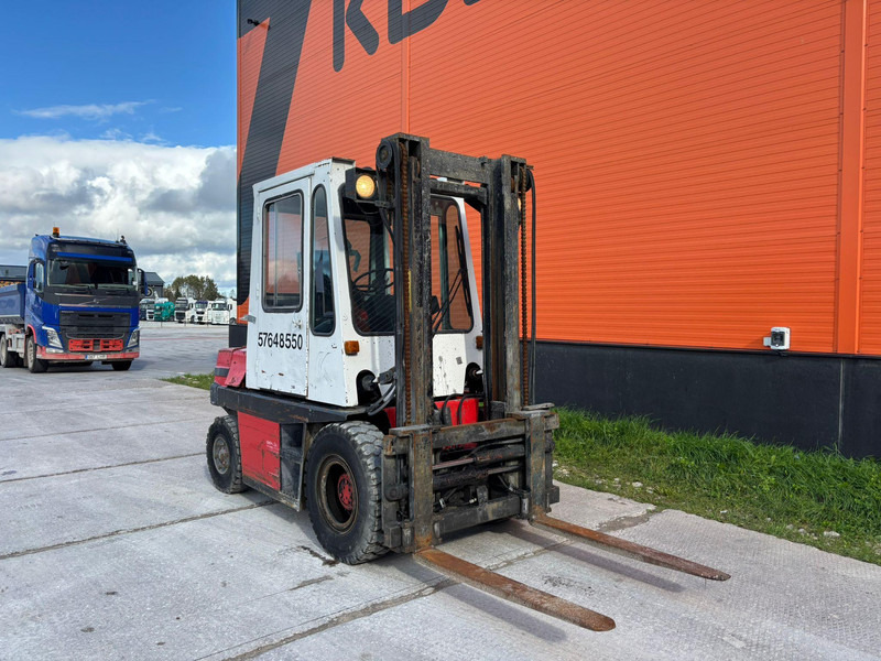 Kalmar DB 4-500 - Dīzeļiekrāvējs: foto 3 Kalmar DB 4-500 - Dīzeļiekrāvējs: foto 3