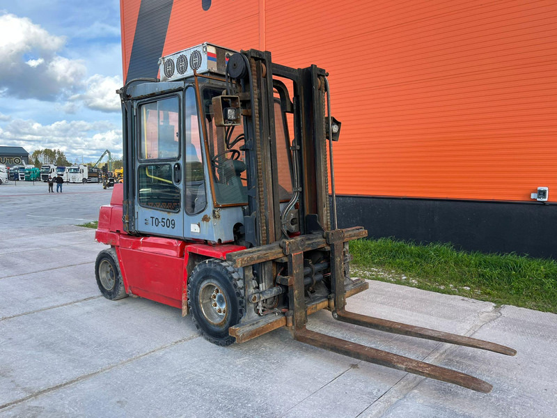 Kalmar DCD 50-6H Rated capacity: 5000 kg / Lifting height: 4000 mm - Dīzeļiekrāvējs: foto 4 Kalmar DCD 50-6H Rated capacity: 5000 kg / Lifting height: 4000 mm - Dīzeļiekrāvējs: foto 4